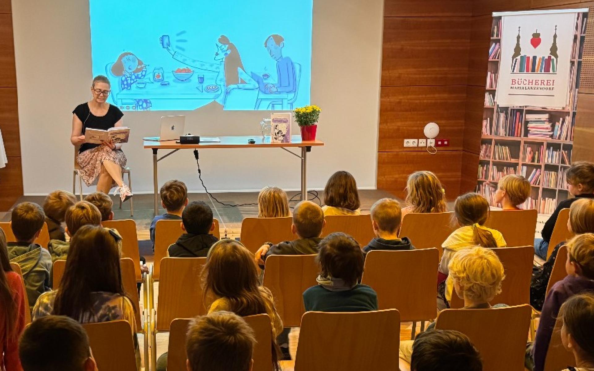 Petra Piuk liest für die Volksschule 2025 